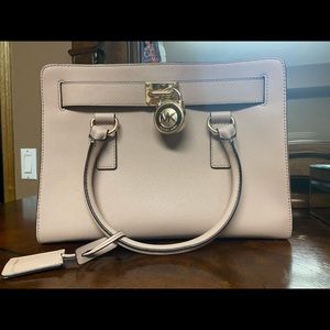 Michael Kors EW Satchel Leather in Fawn